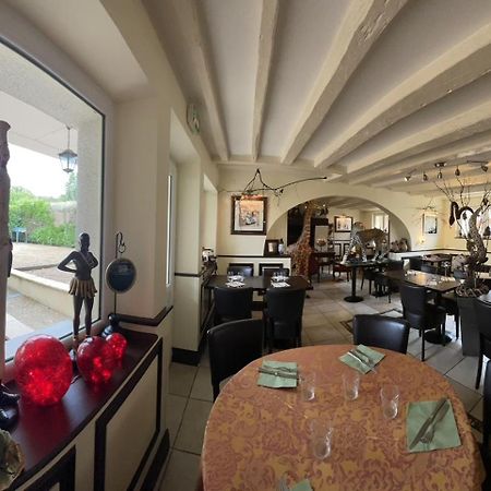 Bed and Breakfast Relais Henri IV Ла-Флеш Экстерьер фото